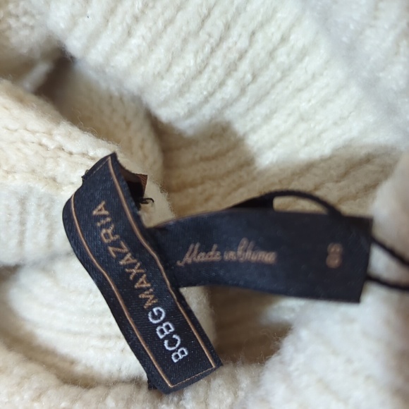 BCBG Maxazria - Picture 5 of 8